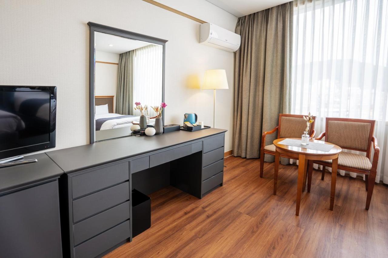 Hotel Homefourest Кодже Екстер'єр фото